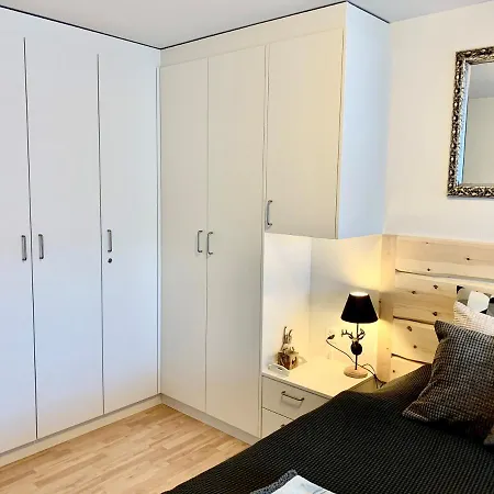 Bolgen: Jakobshorn With Amenities Apartment