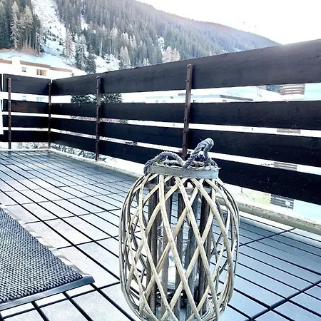 Bolgen: Jakobshorn With Amenities Apartment