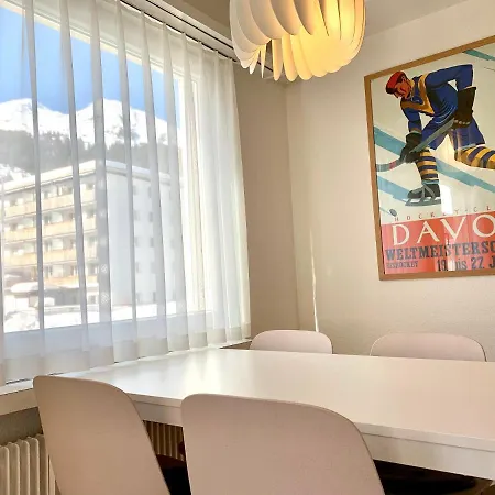 Bolgen - Close To Everything! Bolgen, Jakobshorn, Bus Stop, Train Station, Supermarket, School, Rentals, Restaurants And More! *