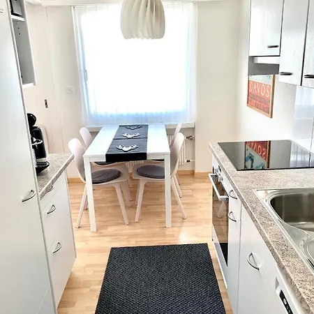 Daire Bolgen - Close To Everything! Bolgen, Jakobshorn, Bus Stop, Train Station, Supermarket, School, Rentals, Restaurants And More! *