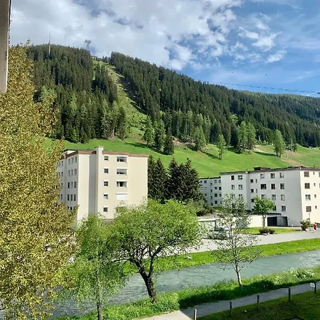 Bolgen - Close To Everything! Bolgen, Jakobshorn, Bus Stop, Train Station, Supermarket, School, Rentals, Restaurants And More! *