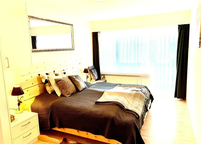 Bolgen - Close To Everything! Bolgen, Jakobshorn, Bus Stop, Train Station, Supermarket, School, Rentals, Restaurants And More! Apartamento *