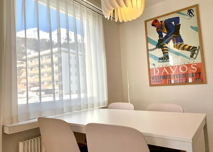 Bolgen - Close To Everything! Bolgen, Jakobshorn, Bus Stop, Train Station, Supermarket, School, Rentals, Restaurants And More! *