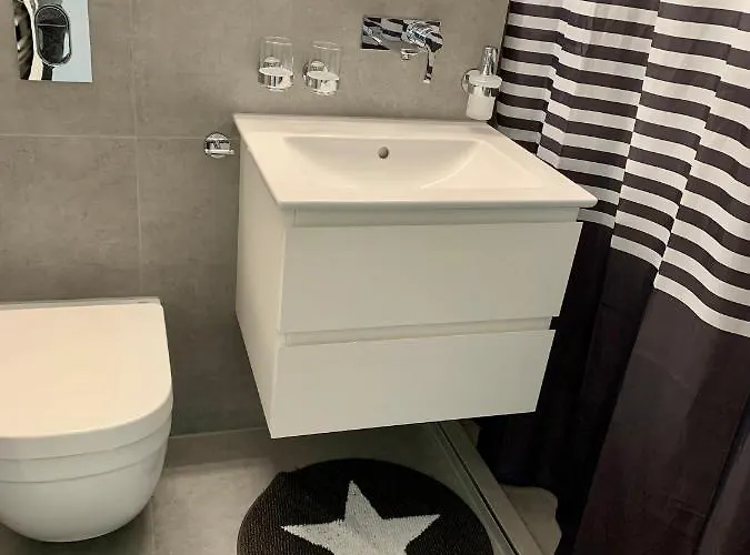 Bolgen - Close To Everything! Bolgen, Jakobshorn, Bus Stop, Train Station, Supermarket, School, Rentals, Restaurants And More! Apartamento *