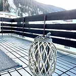 Bolgen - Close To Everything! Bolgen, Jakobshorn, Bus Stop, Train Station, Supermarket, School, Rentals, Restaurants And More! Apartament