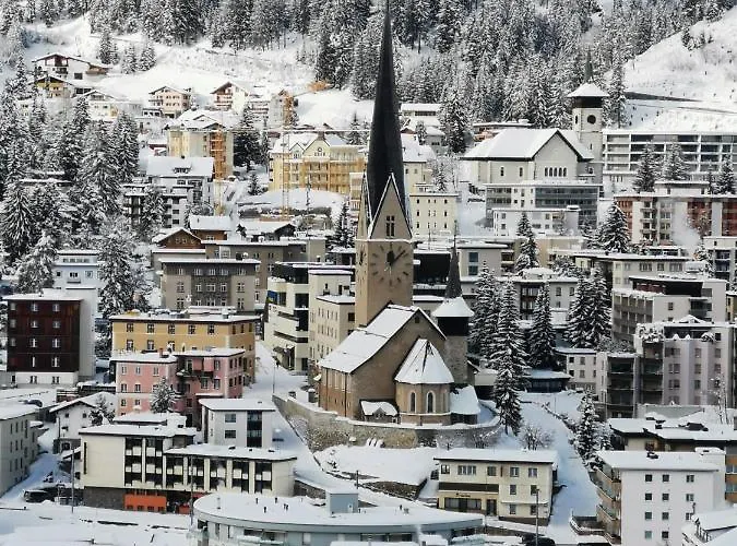 Bolgen - Close To Everything! Bolgen, Jakobshorn, Bus Stop, Train Station, Supermarket, School, Rentals, Restaurants And More! Appartement Davos