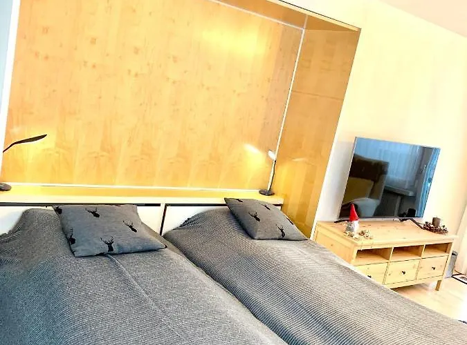 Appartement Bolgen - Close To Everything! Bolgen, Jakobshorn, Bus Stop, Train Station, Supermarket, School, Rentals, Restaurants And More! *