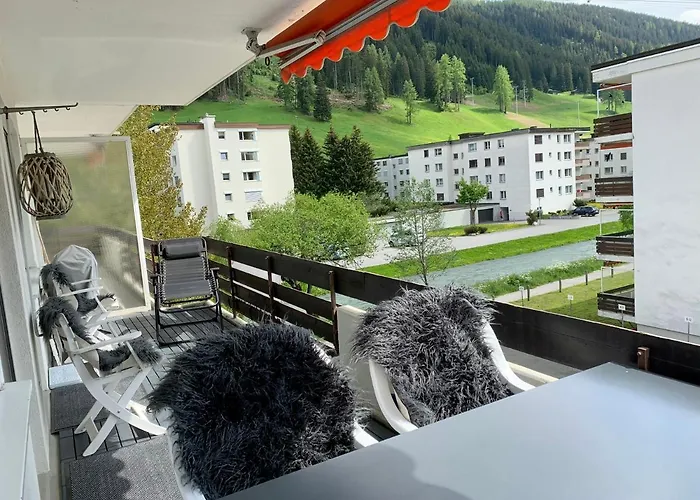 Bolgen - Close To Everything! Bolgen, Jakobshorn, Bus Stop, Train Station, Supermarket, School, Rentals, Restaurants And More! Davos